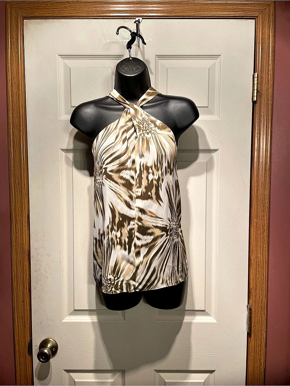 Worthington Animal Print Halter Top in green & White Size Large